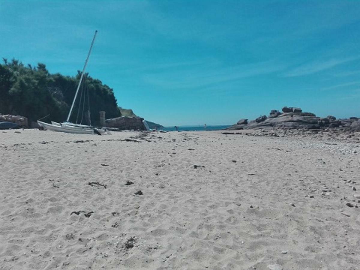 Vue Mer Cote De Granit Rose En Bretagne Trébeurden Zewnętrze zdjęcie